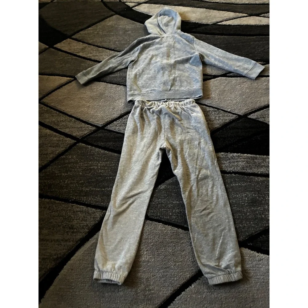 Old Navy Kids Heather Gray 2 Piece Tracksuit Set Zip Hoodie & Joggers 5T